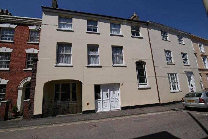 1 Bedroom Flat To Rent In St Peter Street, Tiverton, EX16