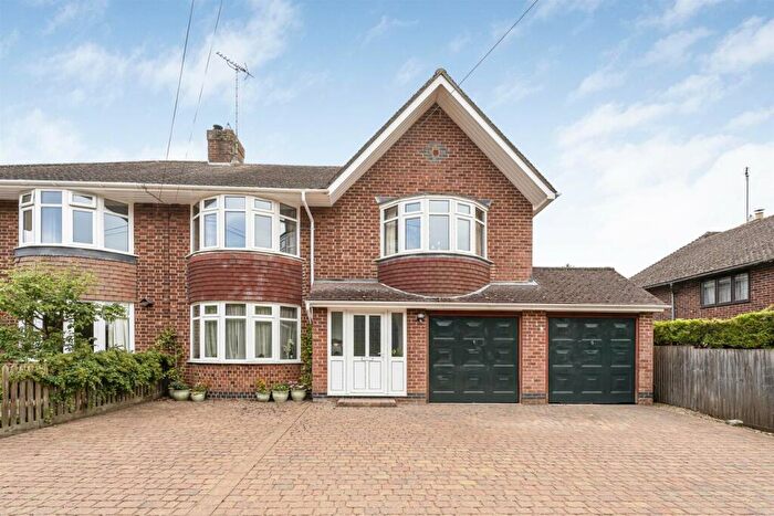 4 Bedroom House For Sale In London Road, Towcester, NN12