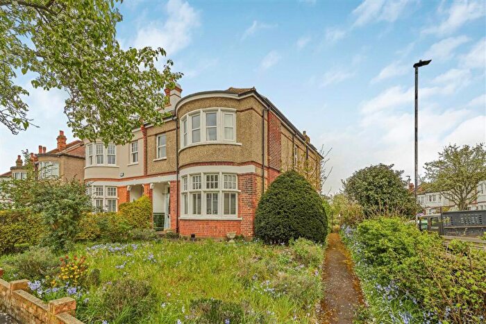 4 Bedroom Semi-Detached House For Sale In Sherard Road, Eltham, SE9