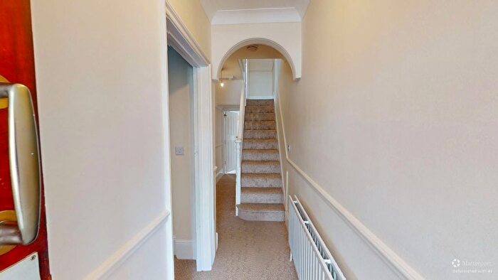 3 Bedroom Terraced House To Rent In Grove Road, Grays, RM17