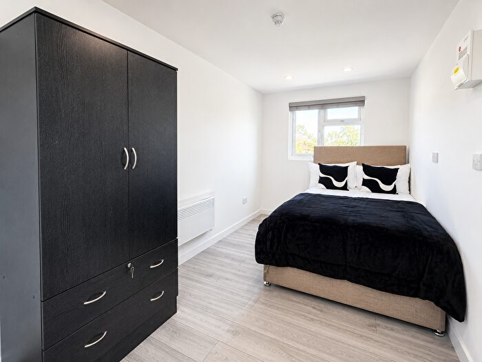 Studio To Rent In Harrow View, Harrow, HA1