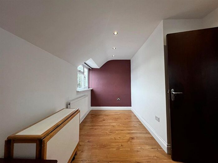 4 Bedroom Property To Rent In Desford Way, Ashford, TW15