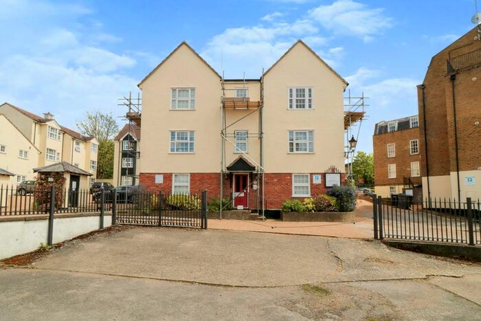 1 Bedroom Apartment To Rent In Red Lion Court, Bishops Stortford, CM23