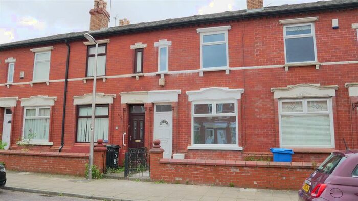 2 Bedroom Terraced House To Rent In Belfield Road, Stockport, SK5