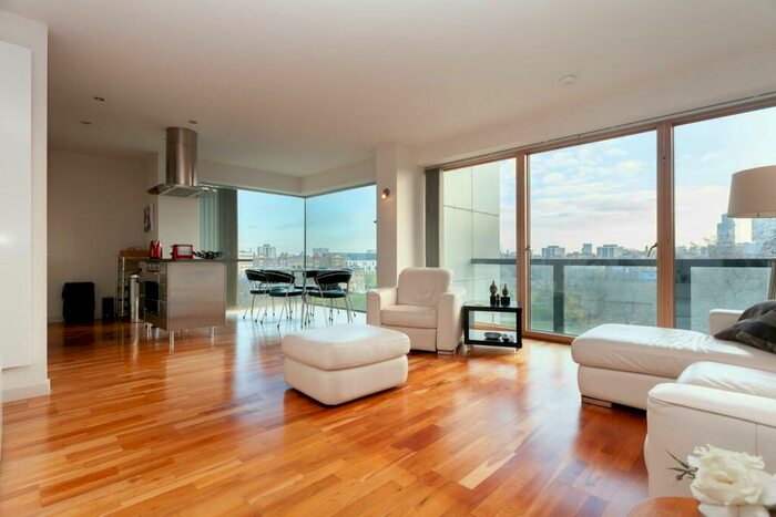 2 Bedroom Apartment To Rent In Poole Street, London, N1