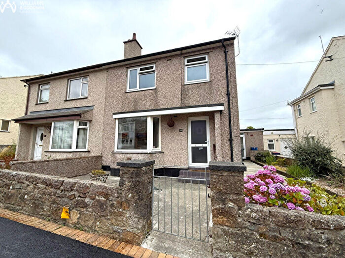 3 Bedroom Semi-Detached House For Sale In Bridge Street, Llangefni, Anglesey, LL77