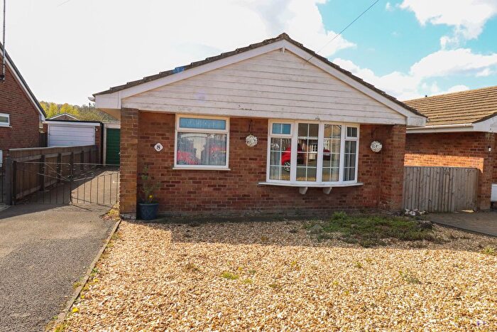 2 Bedroom Detached Bungalow For Sale In Grimston Road, Hunmanby, YO14