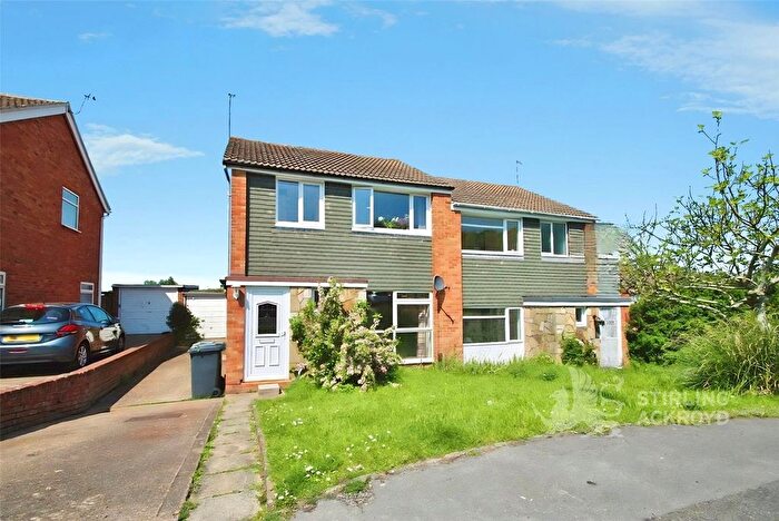 4 Bedroom Semi Detached House To Rent In Oakfields, Guildford, Surrey, GU3