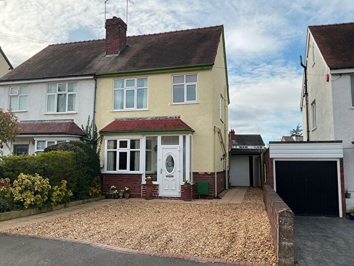 3 Bedroom Semi Detached House For Sale In Apley Road, Wollaston, Stourbridge, West Midlands, DY8
