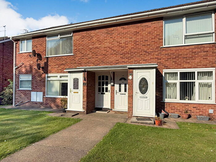 2 Bedroom Flat For Sale In Ark Royal, Bilton, Hull, East Riding Of Yorkshire, HU11
