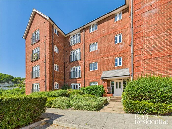 2 Bedroom Apartment To Rent In Silver Streak Way, Tucano Court Silver Streak Way, ME2