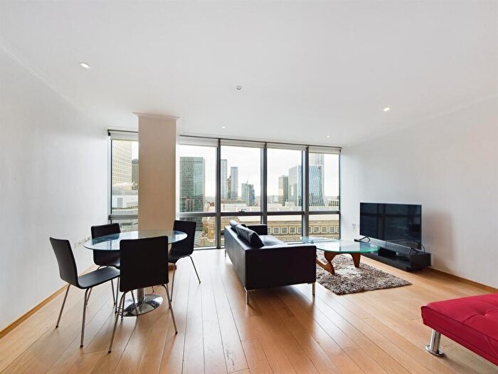 1 Bedroom Apartment For Sale In West India Quay, Hertsmere Road, Canary Wharf, London, E14