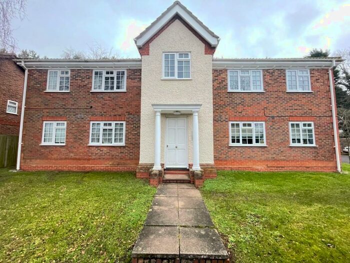 1 Bedroom Apartment To Rent In Dodsells Well, Wokingham, RG40