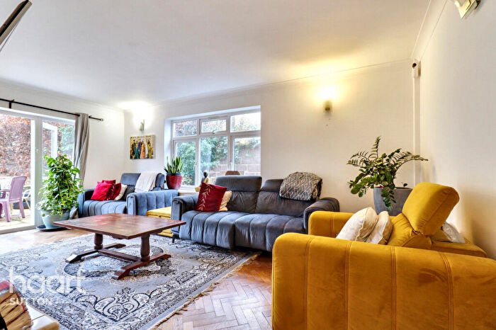 5 Bedroom Detached House To Rent In Ruden Way, Epsom, KT17