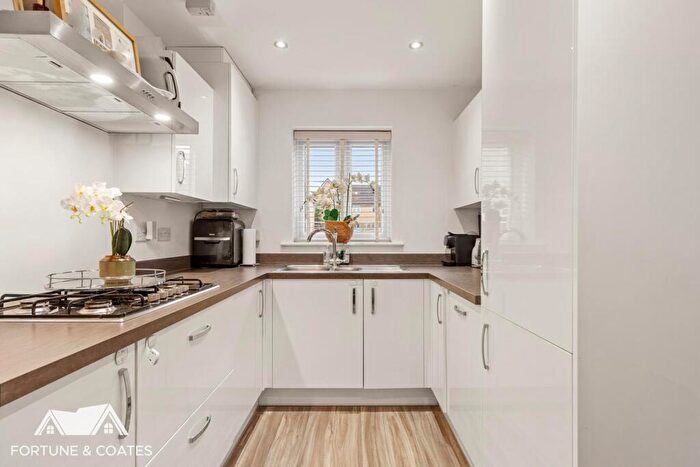 3 Bedroom End Of Terrace House For Sale In Huntley Road, Harlow, CM20