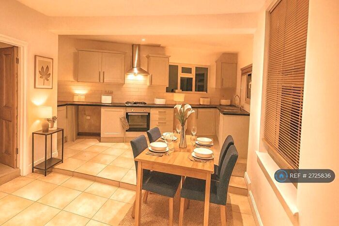 4 Bedroom End Of Terrace House To Rent In Colwyn Road, Northampton, NN1