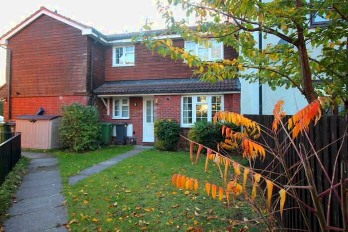 2 Bedroom Terraced House To Rent In Moorby Court, Atlantic Wharf, CF10