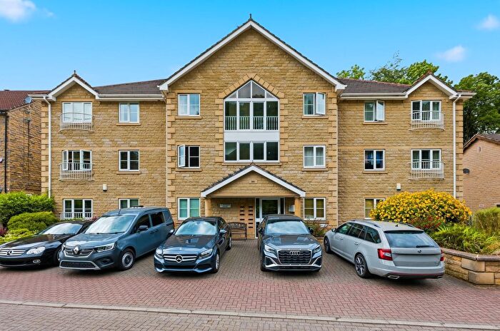 2 Bedroom Flat For Sale In Abbey Lane Dell, Sheffield, S8