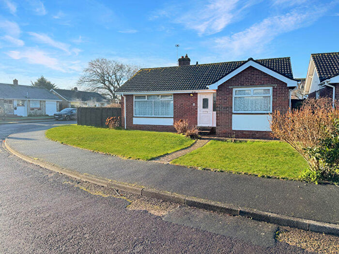 2 Bedroom Detached Bungalow To Rent In Magdalen Crescent, Cowes, PO31