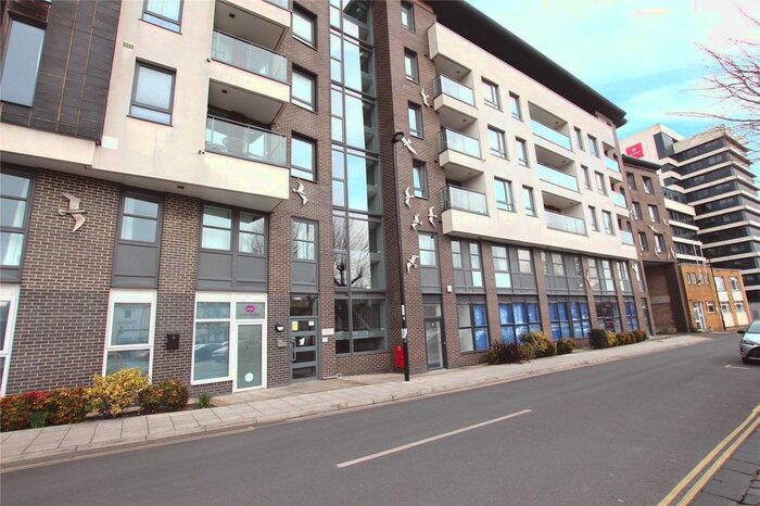 1 Bedroom Flat To Rent In College Street, Southampton, Hampshire SO14