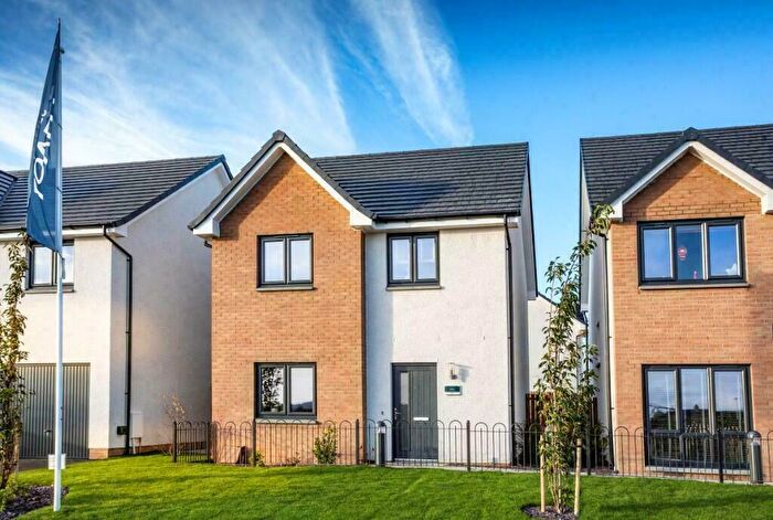 3 Bedroom Detached House For Sale In Builyeon Road, Queensferry, EH30