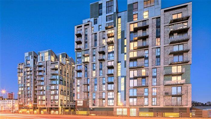 2 Bedroom Apartment To Rent In Caxton Street North, London, E16