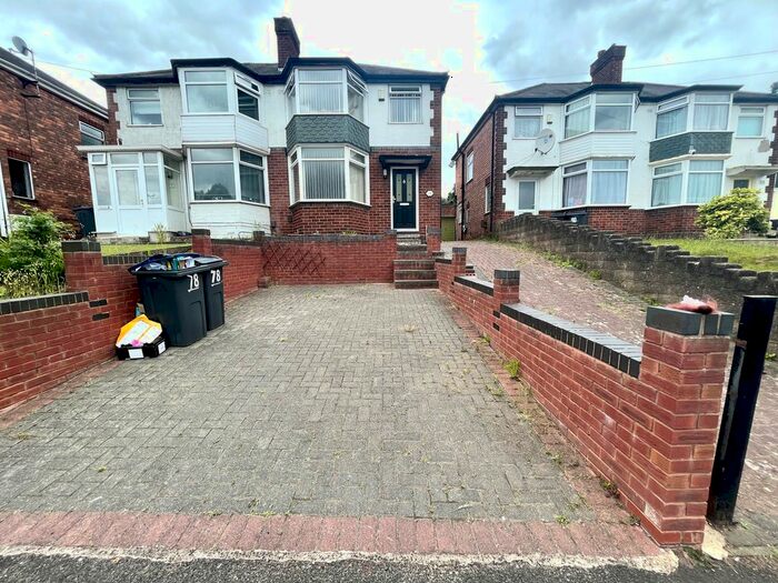 3 Bedroom Semi-Detached House To Rent In Chipperfield Road, Hodge Hill, Birmingham, B36