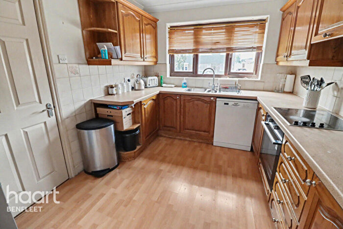 4 Bedroom Detached House For Sale In St Clements Road, Benfleet, SS7