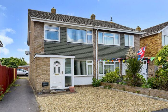 3 Bedroom Semi-Detached House To Rent In Abingdon, Oxfordshire, OX14