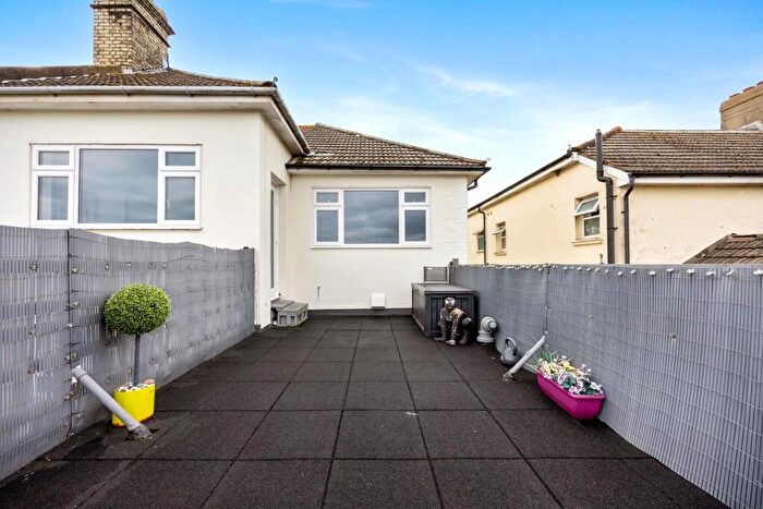 1 Bedroom Apartment For Sale In Sackville Road, Hove, BN3