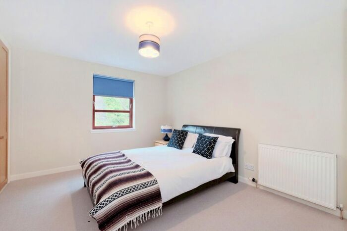 2 Bedroom Flat To Rent In Kirklea Gardens, Cults, Aberdeen, AB15