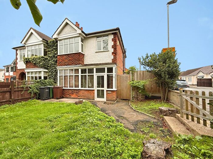 3 Bedroom Semi-Detached House For Sale In Melton Rd, Syston, Leicestershire., LE7