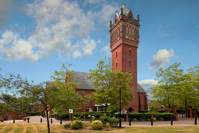 3 Bedroom Detached House To Rent In The Boulevard, Woodford Green, IG8