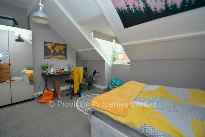 6 Bedroom Terraced House To Rent In Ridgeway Terrace, Woodhouse, Leeds, LS6