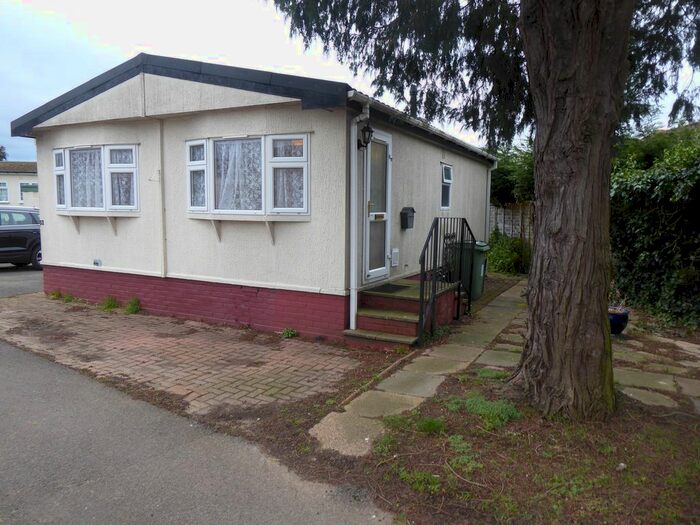 2 Bedroom Park Home For Sale In Garden Of England, Harrietsham, Maidstone, Kent, ME17