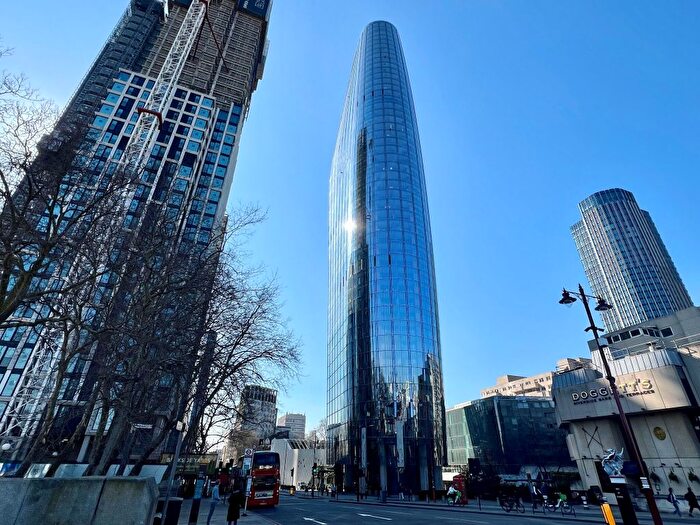 2 Bedroom Flat To Rent In Blackfriars Road, London, SE1