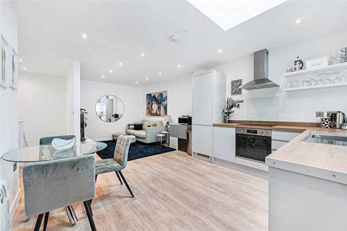 1 Bedroom Flat For Sale In Pitshanger Lane, Ealing, W5