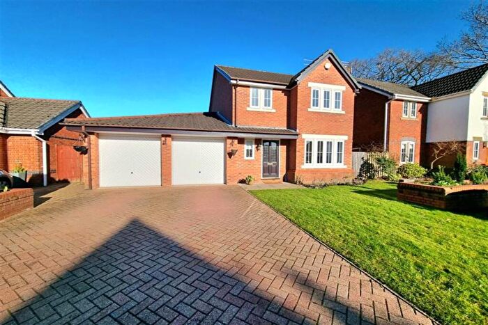 4 Bedroom Detached House For Sale In Radley Close, Sale, M33