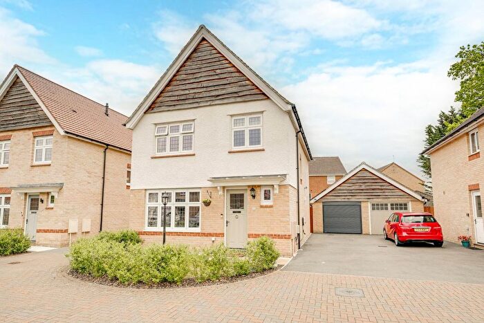 3 Bedroom Detached House For Sale In Payne Close, Leighton Buzzard, LU7