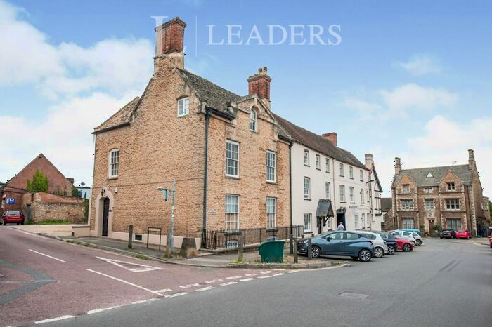 2 Bedroom Apartment To Rent In The Old Vicarage, Faringdon, SN7