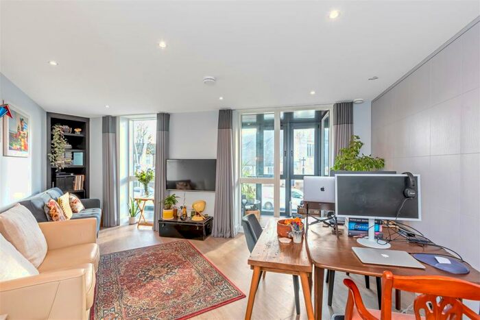 2 Bedroom Flat To Rent In Rookery Court, Ruckholt Road, Leyton, London, E10