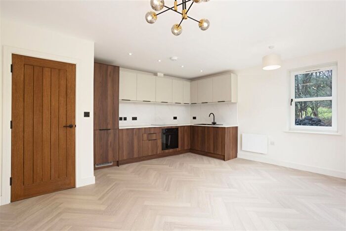 3 Bedroom Flat For Sale In Apartment, Stansfield Mill, Triangle, Sowerby Bridge, HX6