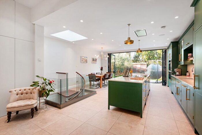 4 Bedroom Terraced House To Rent In Viewfield Road, Southfields, SW18