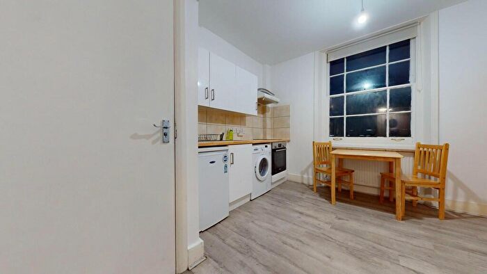 Studio To Rent In Penn Road, London, N7