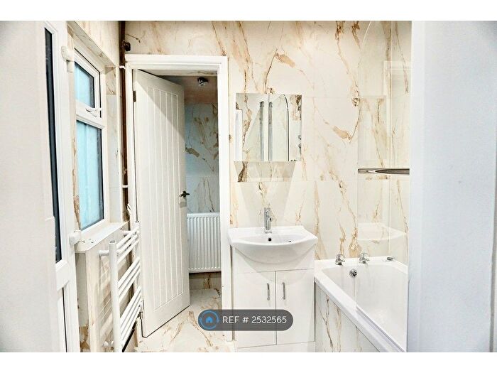 2 Bedroom Terraced House To Rent In Longstone Road, Eastbourne, BN22