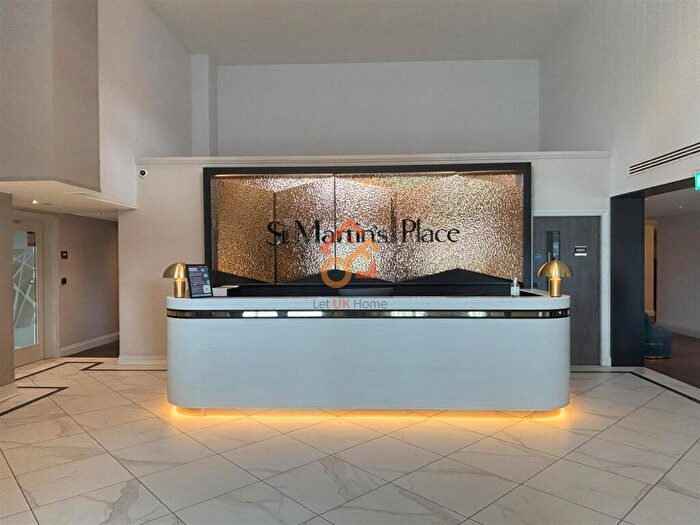 1 Bedroom Flat For Sale In St Martin's Place, Broad Street, Birmingham, B15