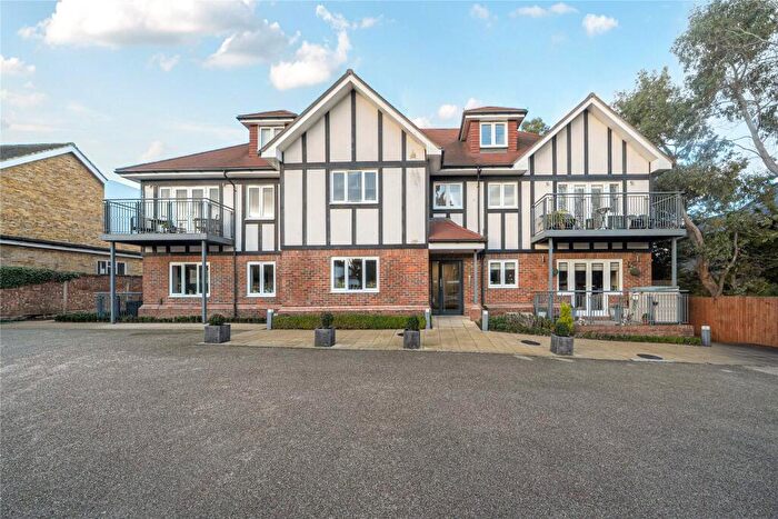 1 Bedroom Flat For Sale In Bickley Park Road, Bickley, BR1