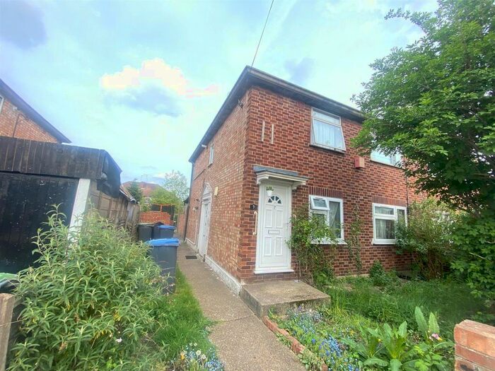 2 Bedroom Property To Rent In Malvern Road, Enfield, EN3