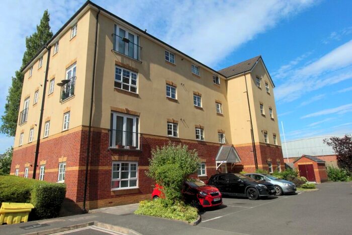 2 Bedroom Flat To Rent In Apartment, Bowdon Court, Montague Road, Manchester, M16