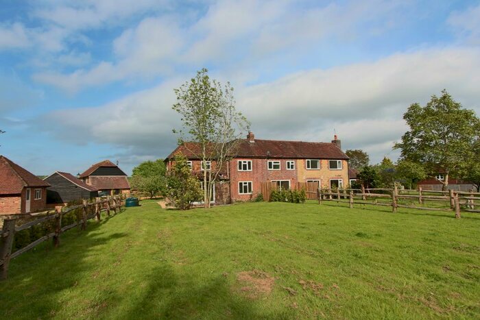 4 Bedroom End Of Terrace House To Rent In Willow Court, Horney Common, Uckfield, TN22